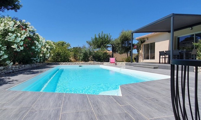 Bonifacio Villa | Villa 8/9 people with private pool, near the marina Bonifacio