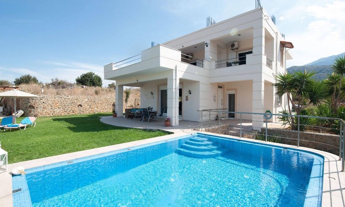 Mathes House | Villa amfimala