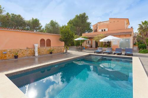 Son Antem Villa | Villa Angela