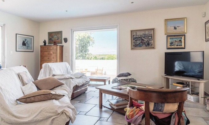 Boujan-sur-Libron Villa | Villa Belle Vue