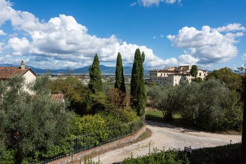 Scandicci Apartment | Villa Bianca