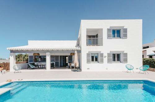 Binibeca Villa | Villa Bini Maria à Binibeca - 10 couchages - vue mer