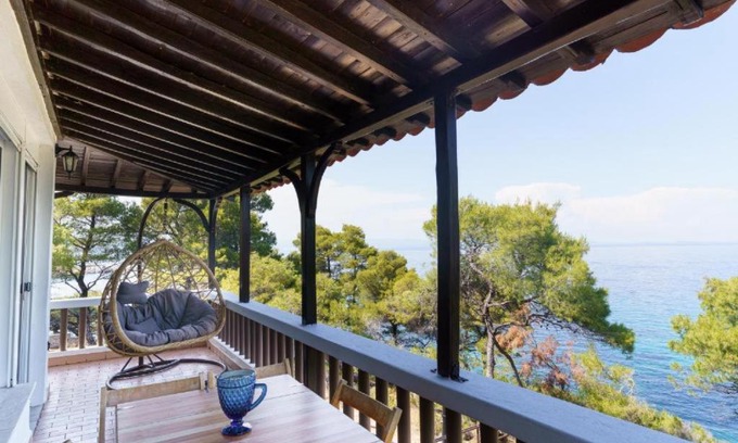 Sithonia Villa | villa Blu: Beachfront home with amazing view
