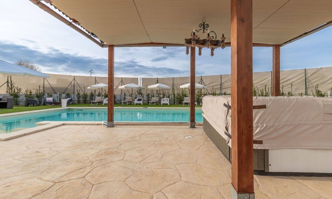 Osimo Villa | Villa Cangiano-Camera Continental