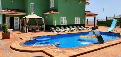Candelaria House | Villa Celia