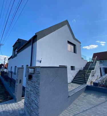 Tihany House | Villa Corner