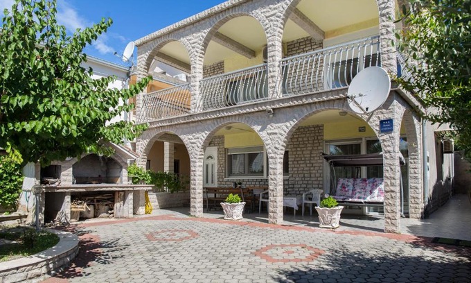 Kastel Stari Apartment | Villa Curic