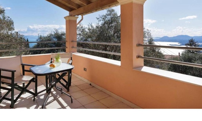 Spartylas Villa | Villa 'Elia' with Sea View, Wi-Fi and Air Conditioning