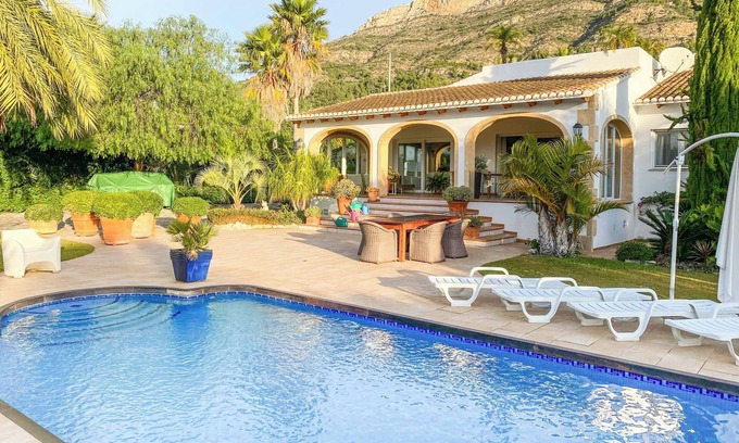 Ermita Villa | Villa Flores Javea - Four Bedroom Villa, Sleeps 8