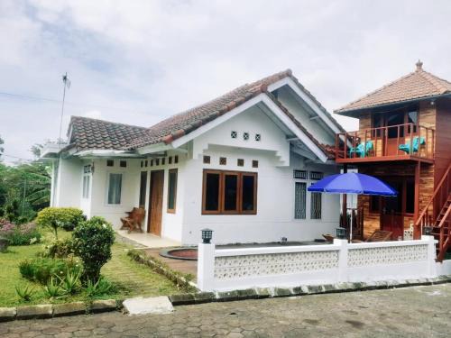 Cipanas Villa | Villa Galaxy Resort C15