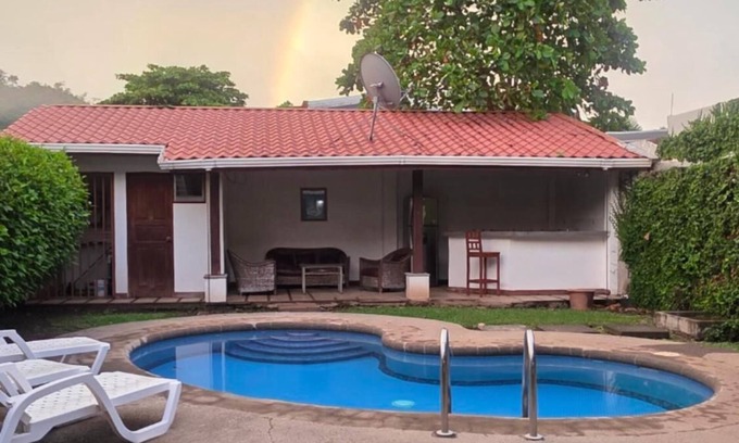 Bouvet Island House | Villa Jardin de Luna - Charming 3-bedroom house with AC near Playas del Coco