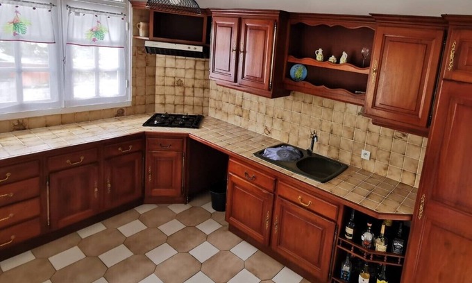 Capesterre-Belle-Eau Villa | Villa JoBert - Large Villa at the foot of the mountain