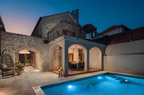 Sveti Filip i Jakov Villa | Villa Kameni dvori