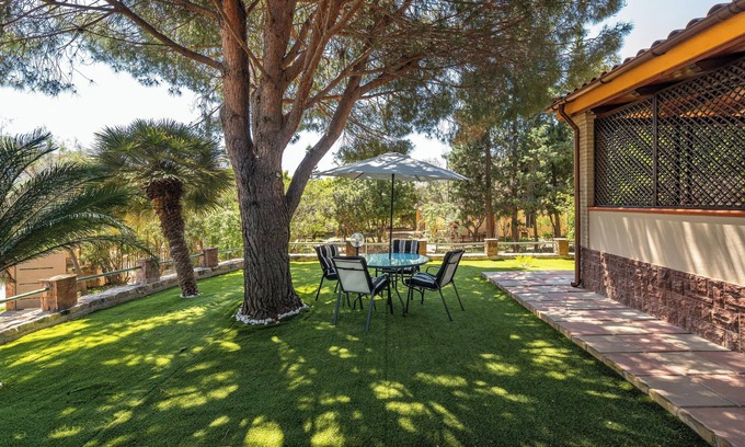 Solanas Villa | Villa 'Lidia Vicino al Mare' with Mountain View, Garden & Air Conditioning