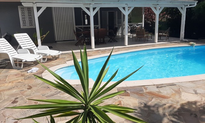 Sainte-Luce Cabin | Villa Lucioles à 10 Minutes à Pieds des Plages D'une Commune Typique