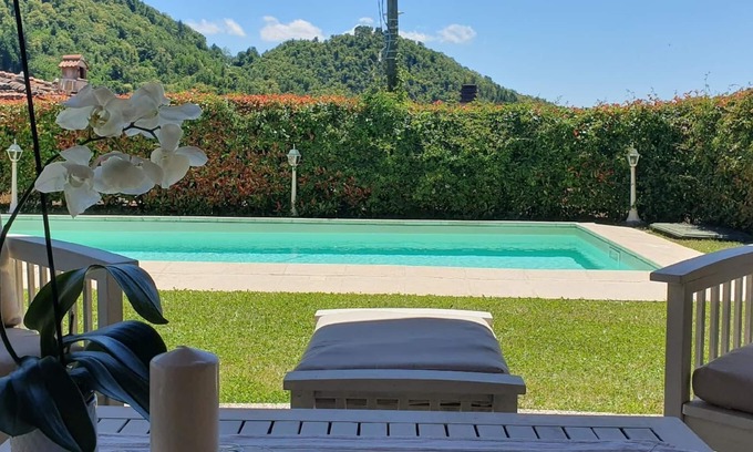 Montefegatesi House | Villa 'Monticello' with its own pool