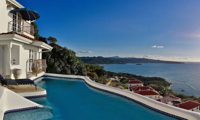 Bois d'Orange Villa | Villa Periwinkle Windjammernn