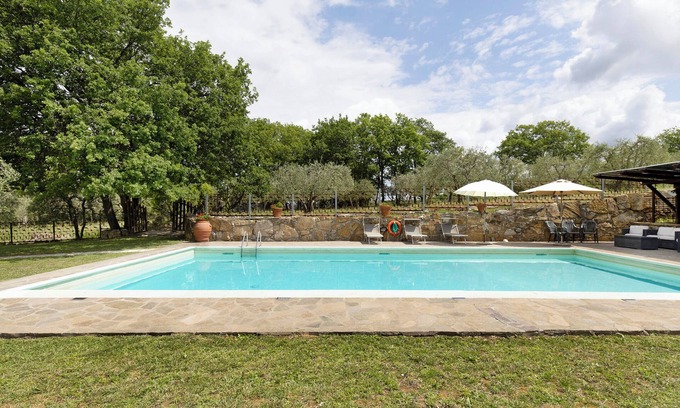 Barberino Tavarnelle Villa | Villa 'Podere Beccalorzo with Private Pool, Wi-Fi and Air Conditioning'