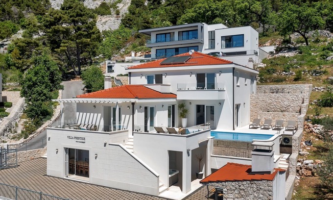 Bast House | Villa Prestige in Bast