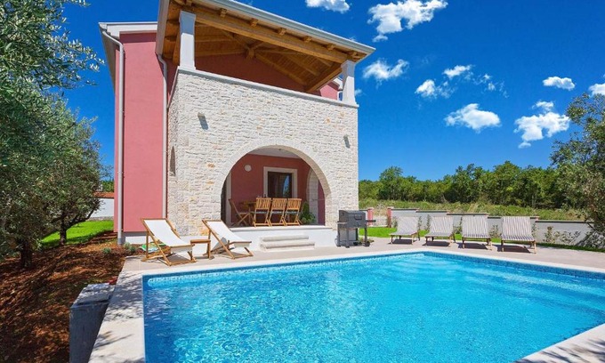 Vrvari House | Villa Rea