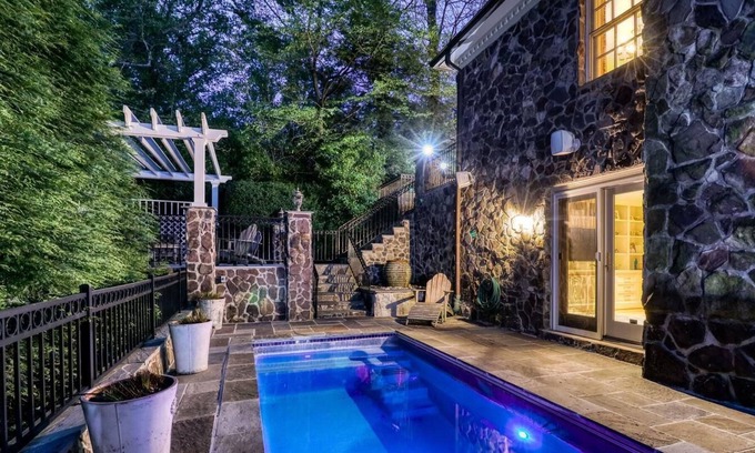 McLean Villa | Villa Retreat W/ Pool/Wine Cellar/Near DC/VA/MD
