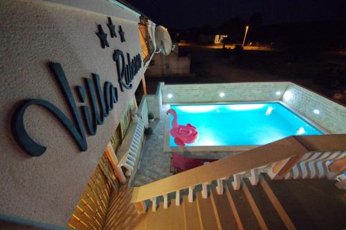 Sikovo Villa | Villa Rubesco