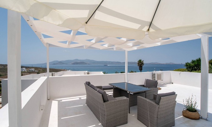 Stelida Villa | Villa 'Sofia' with Sea View, Wi-Fi and Air Conditioning