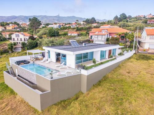 Prazeres Villa | Villa Sousa, By OP