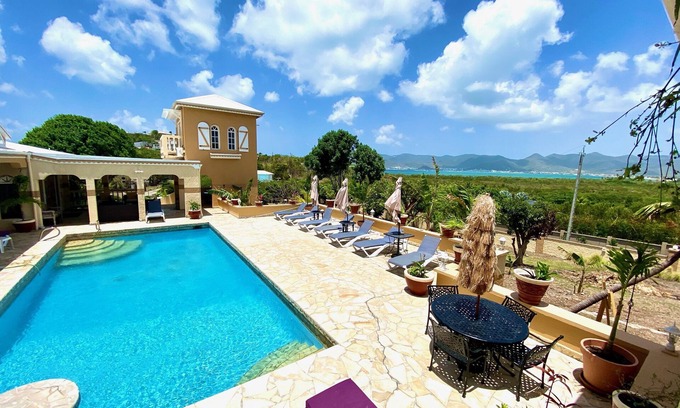 Les Terres Basses Villa | Villa Steel Magnolias.Former Villa of Oscar winner Olympia Dukakis!