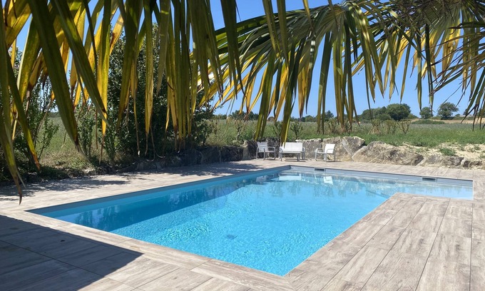 Maubec House | Villa surrounded by nature near Lyon