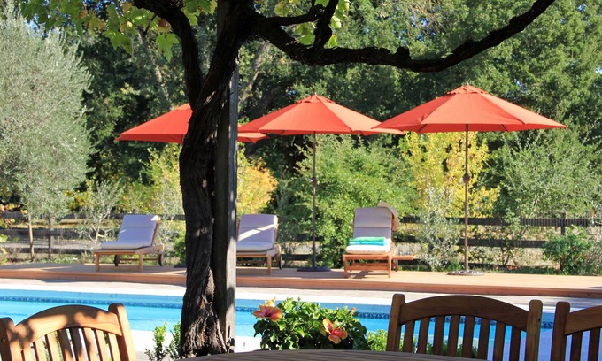 Kenwood Villa | Villa Ticino - Romantic and exclusive vineyard estate - pool, spa, bocce, views