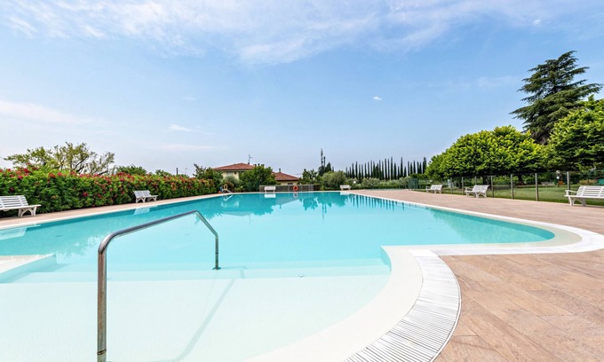 Bardolino Villa | Villa Vista Lago with Lake View, Communal Pool and Air Conditioning