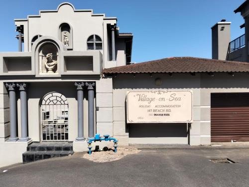 Amanzimtoti Apartment | Village on sea