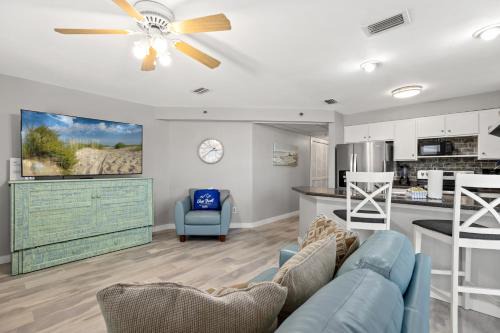 Gulf Lagoon Beach House | Villas at St Thomas Square
