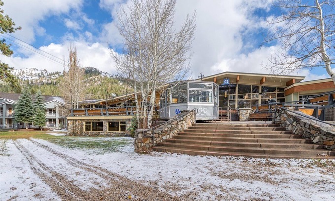 Olympic Valley Condo | VIP Tahoe Palisades Ski In Out to KT-22