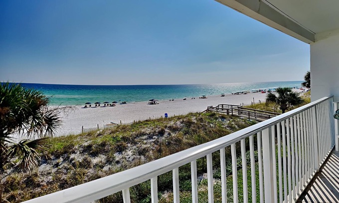 Fort Walton Beach Condo | Vista Del Mar by Southern Vacation Rentals