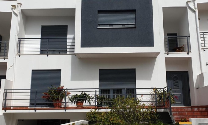 Nazare House | Vivenda Valverde