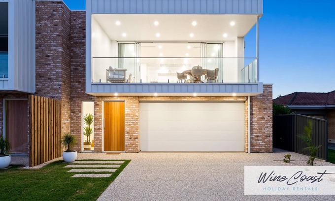 Port Noarlunga South House | Vrbo Property