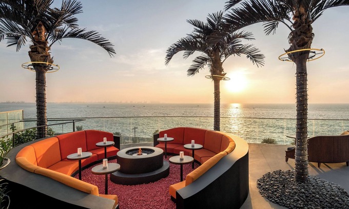Palm Jumeirah Hotel | W Dubai - The Palm