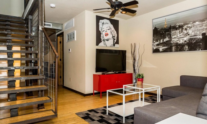 Waco Condo | Waco's only Boutique Hotel - Location Location Location !