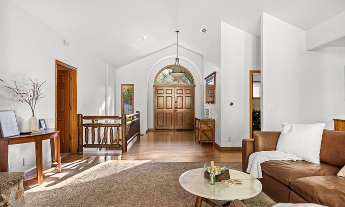 Lake Arrowhead House | Walk 2lake, Enclosed backyard w Running Stream; Dog Friendly! Large 2Story Home
