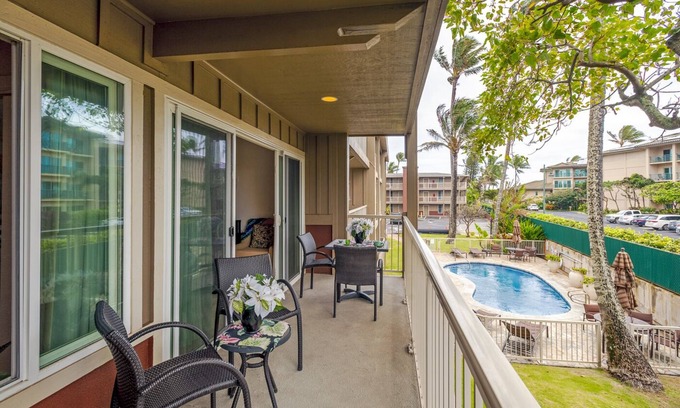 Wailua Condo | Walk to beach/dining/shopping/everything, from the Heart of Kapa'a!
