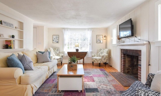 Orleans House | Walk to Skaket Beach or Bike to Rail Trail!