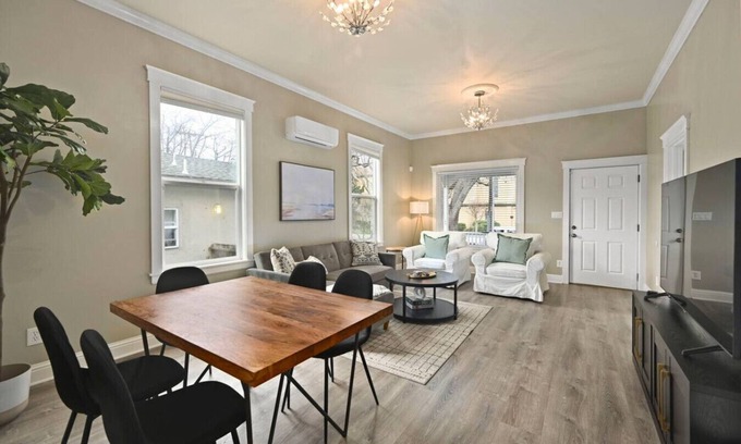 Concord House | Walk to Todos Santos | Historic Downtown Delight