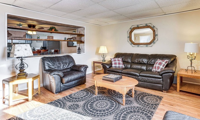 Beulah Apartment | Walkable Beulah Apt Near Skiing & Ice Fishing!