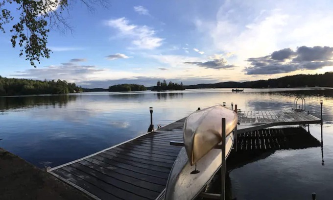 Wentworth Cottage | Waterfont cottage Lac Louisa