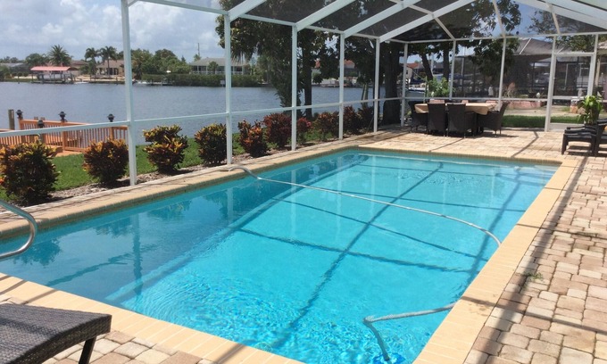 Apollo Beach House | Waterfront 3BR in Apollo Beach — Private Solar Pool, Dock & Boat Lift
