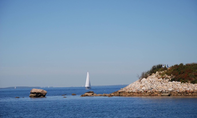 Falmouth Cottage | Waterfront Boathouse Cottage
