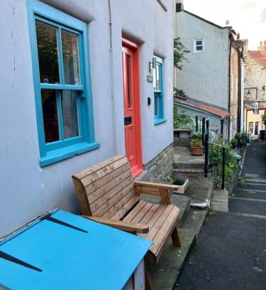 Staithes House | Wavelet Cottage - a Staithes gem