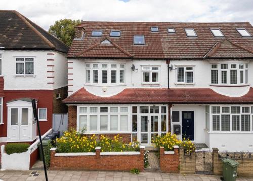 Streatham Hill House | Wavertree Hotel